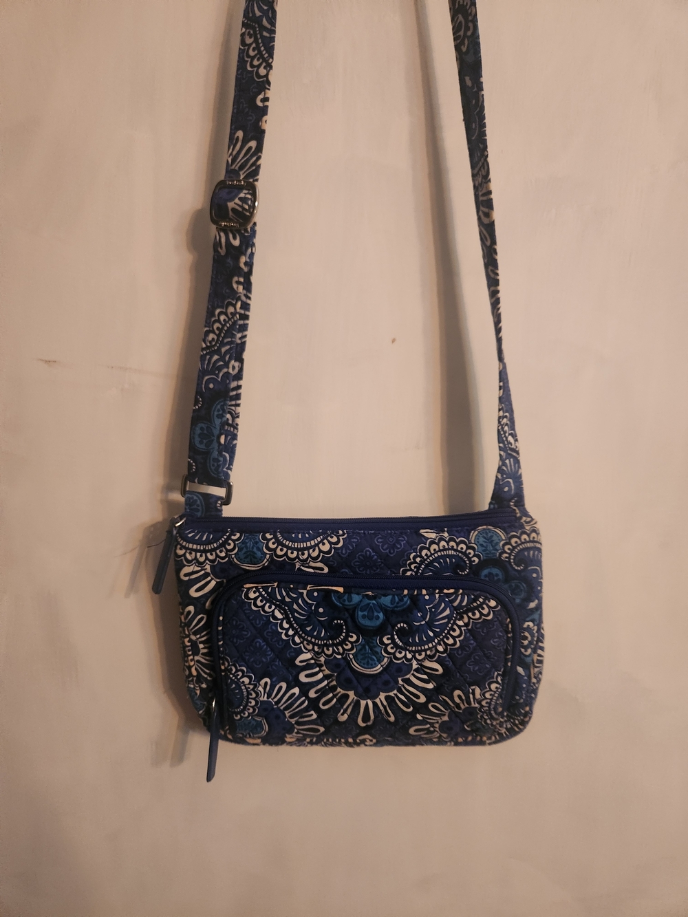 Vera Bradley Navy and White Paisley Quilted Crossbody